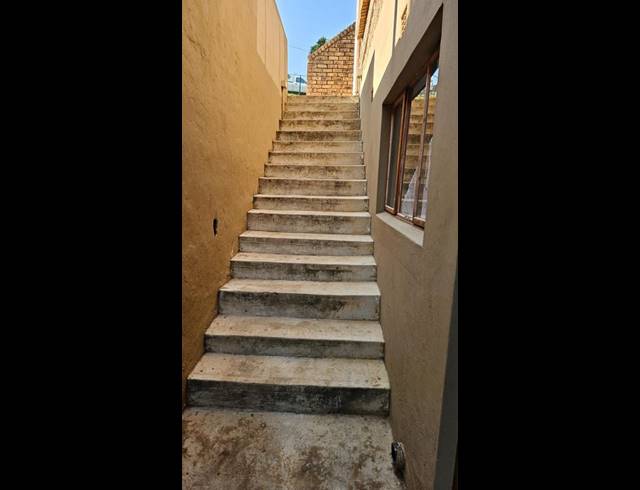 1 BEDROOM PROPERTY TO RENT IN GREENWOOD PARK